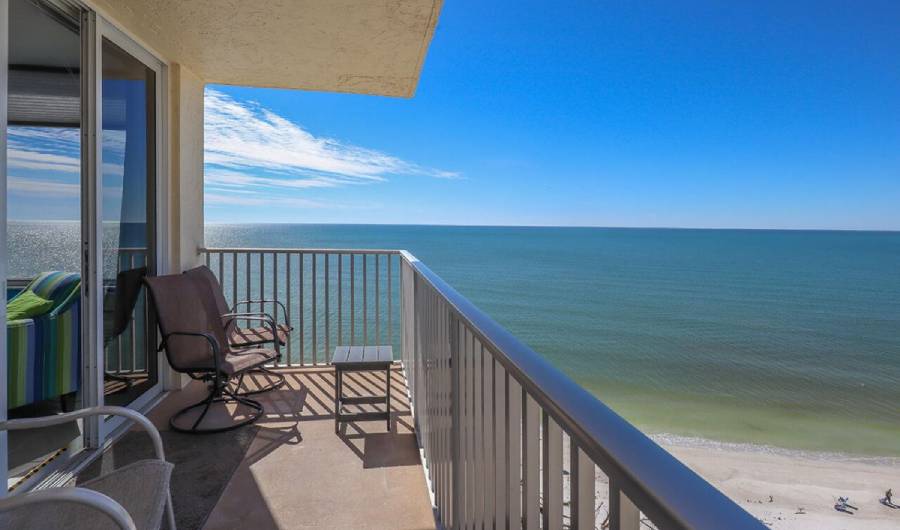 What Makes a Beachfront Condo the Perfect Vacation Stay
