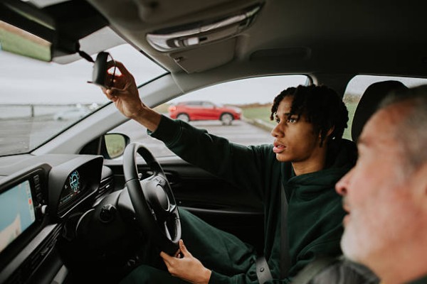 Cheap automatic driving lessons Glasgow